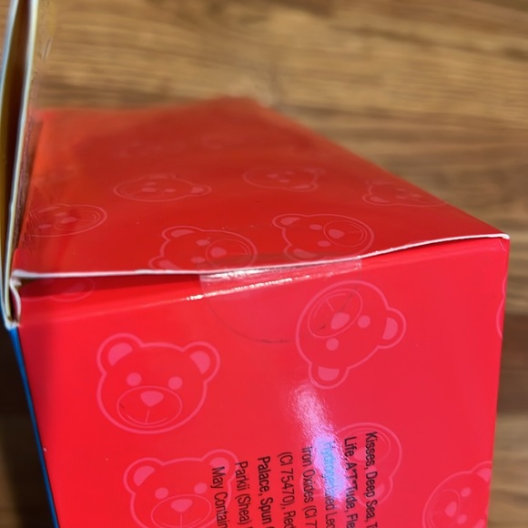 Moschino x SEPHORA Bear eyeshadow palette. Limited edition. Rare. New in box - Picture 2 of 4